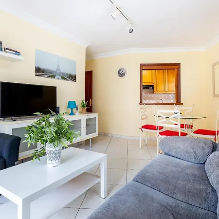 Tropical Position Apartment